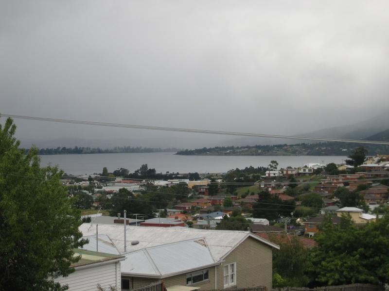Unit 1/50 Ashbourne Grove, West Moonah TAS 7009