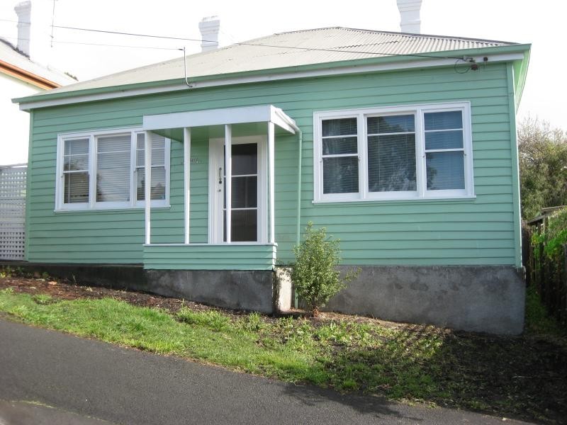 2 Poets Road, West Hobart TAS 7000