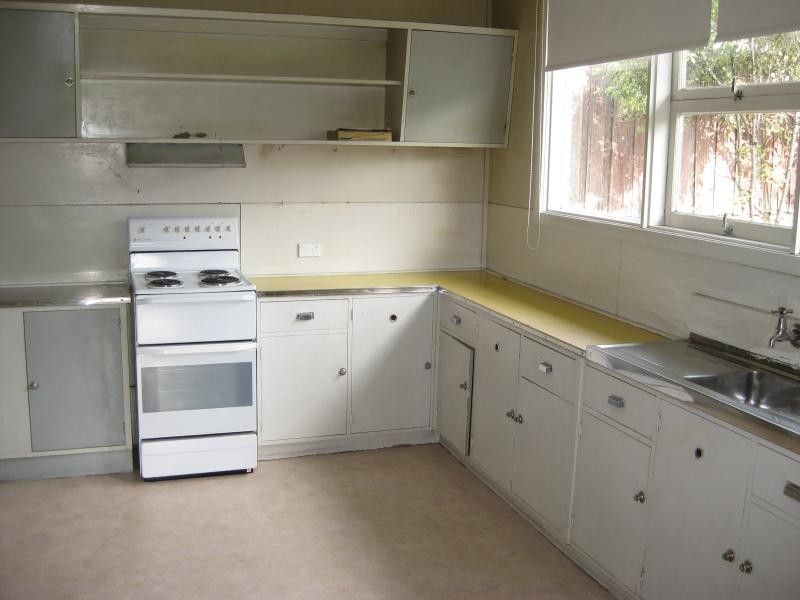 2 Poets Road, West Hobart TAS 7000