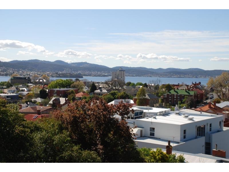 Battery Point TAS 7004