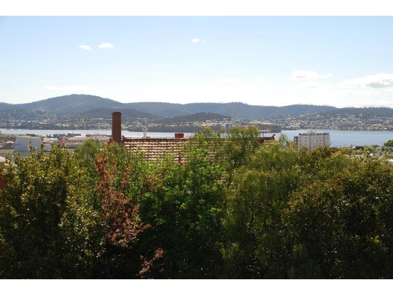 Battery Point TAS 7004