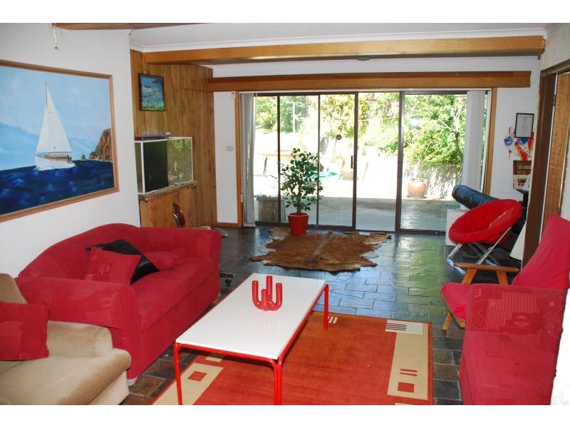 60 Esplanade, Lindisfarne TAS 7015