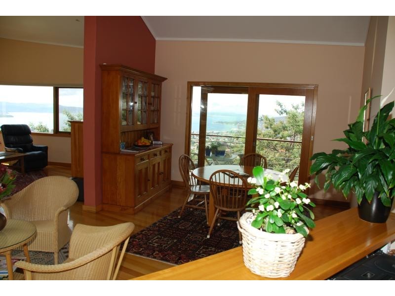 48 Fielding Drive, West Hobart TAS 7000