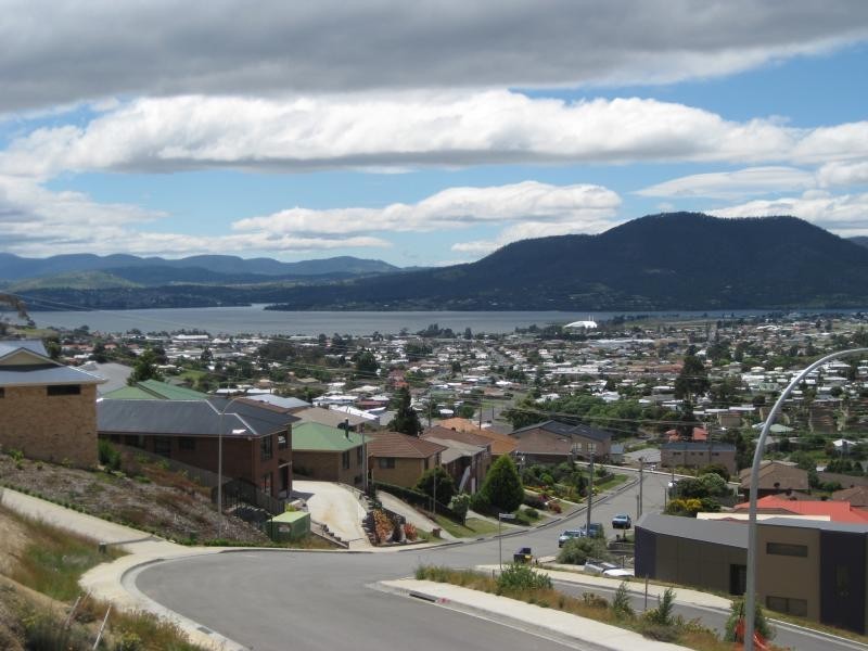 26 Donald Court, Glenorchy TAS 7010