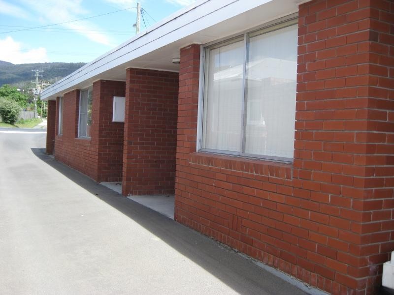 2/543 Main Road, Montrose TAS 7010