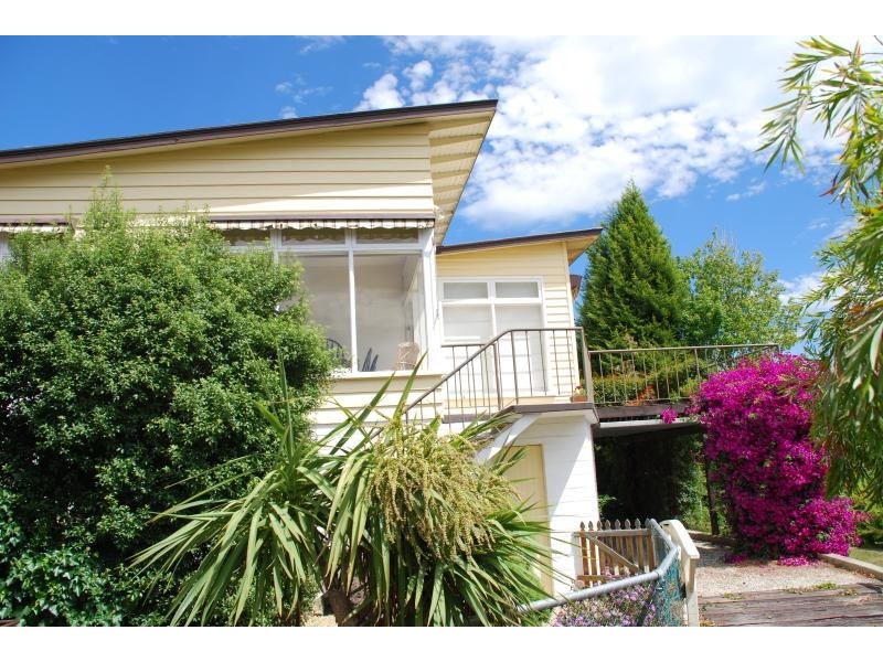 Lindisfarne TAS 7015