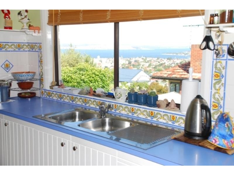 Mount Stuart TAS 7000