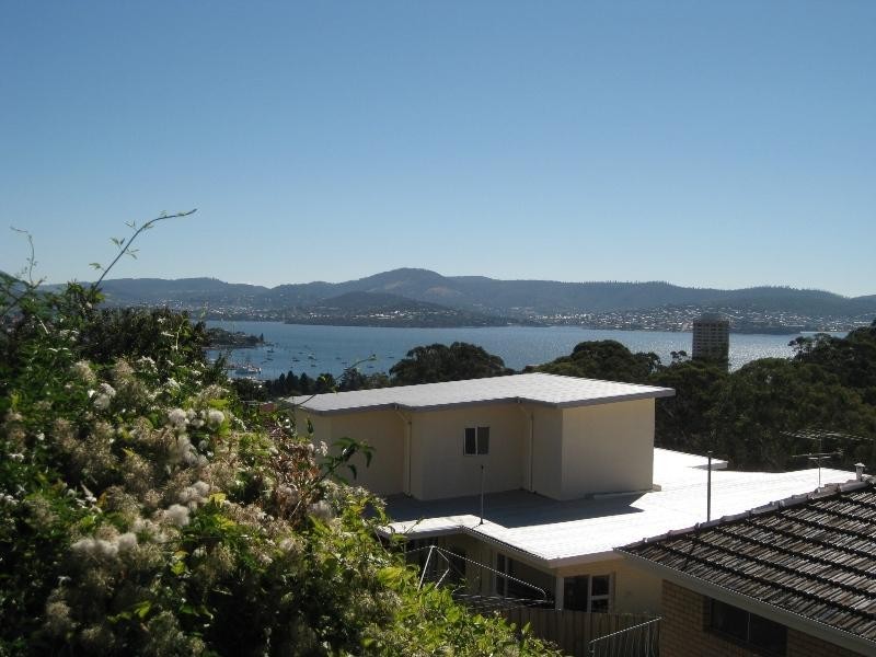6 Goodhart Place, Sandy Bay TAS 7005
