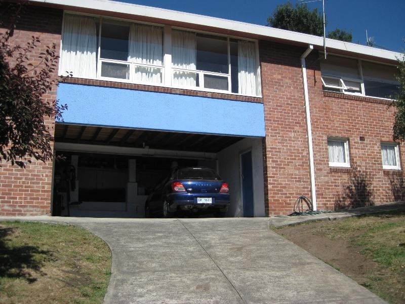 6 Goodhart Place, Sandy Bay TAS 7005