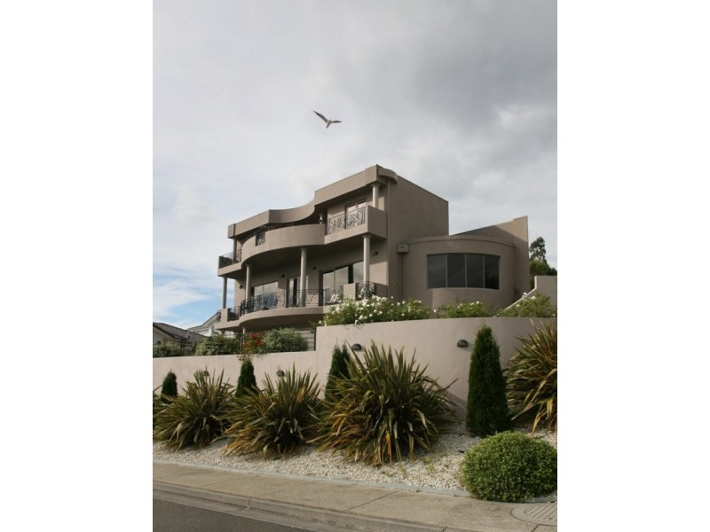 1 Stephanie Close, Sandy Bay TAS 7005