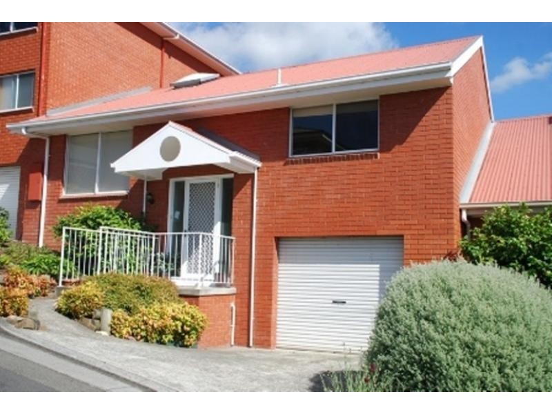 Unit 2/32 Mortimer Avenue, Mount Stuart TAS 7000