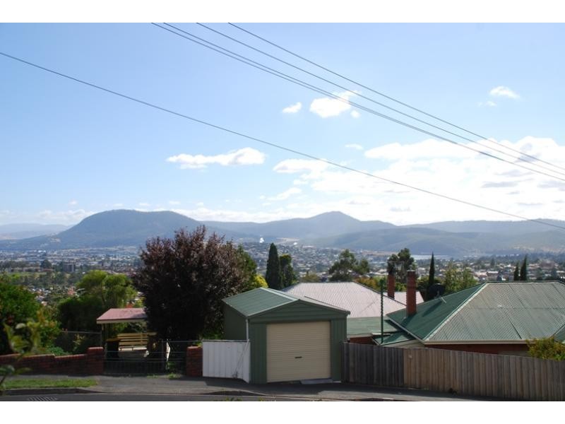 Unit 1/4 Salier Crescent, Mount Stuart TAS 7000