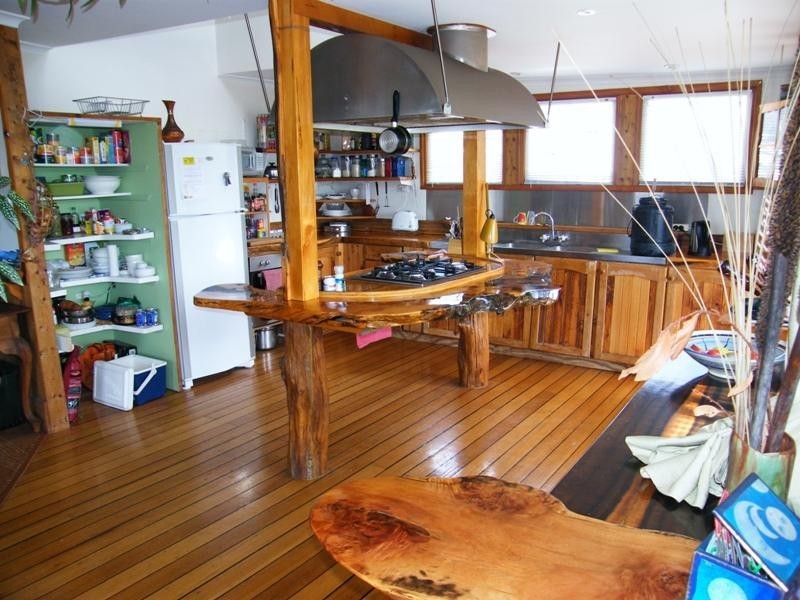 47 Gepp Parade, Derwent Park TAS 7009