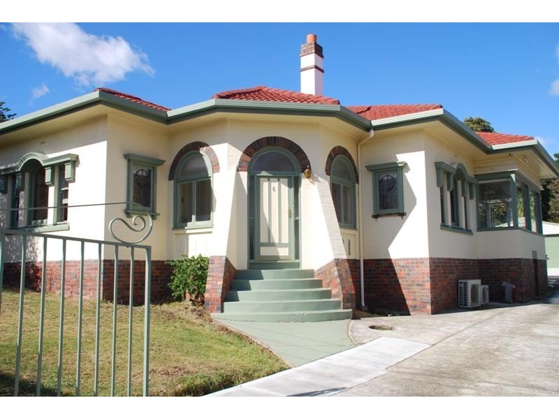 6 Sunnyside Road, New Town TAS 7008