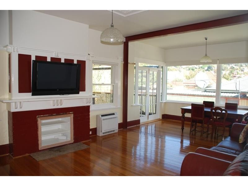 6 Sunnyside Road, New Town TAS 7008