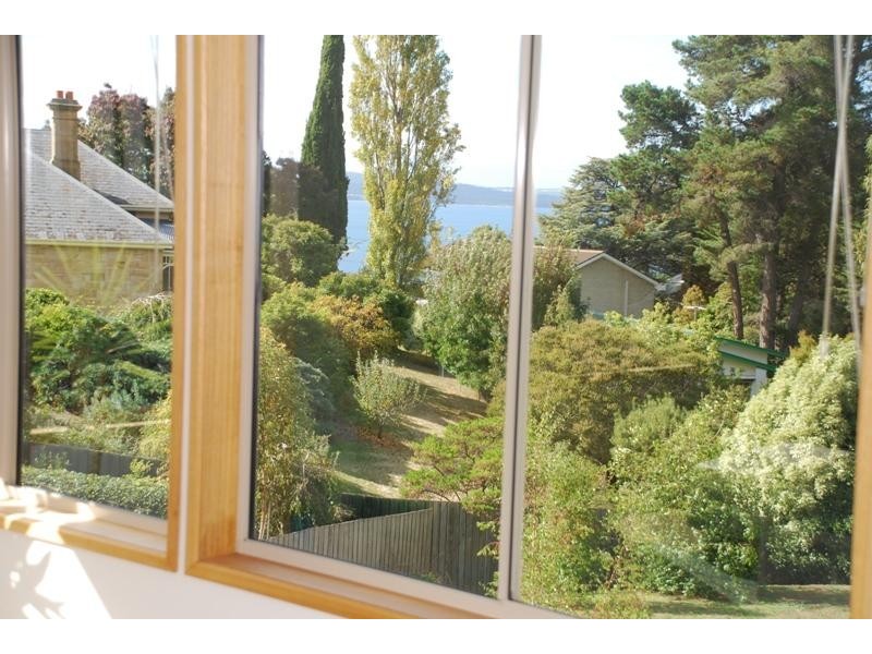 Taroona TAS 7053