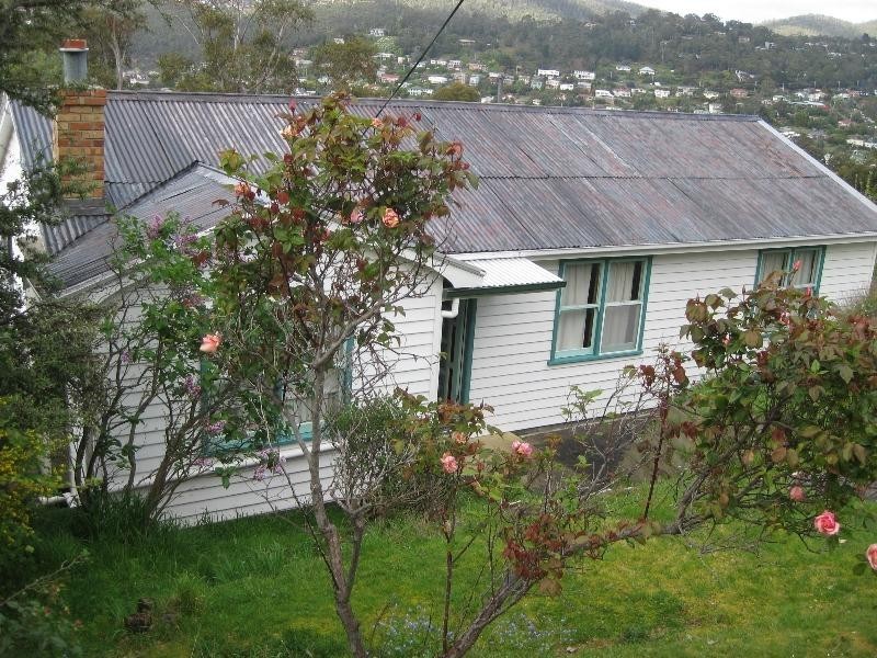 136 Forest Road, West Hobart TAS 7000