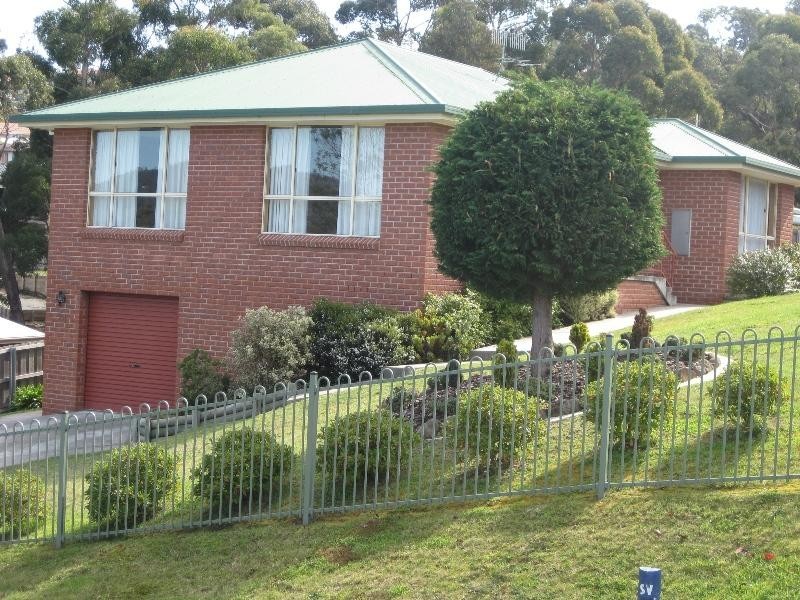 28 Opal Drive, Blackmans Bay TAS 7052