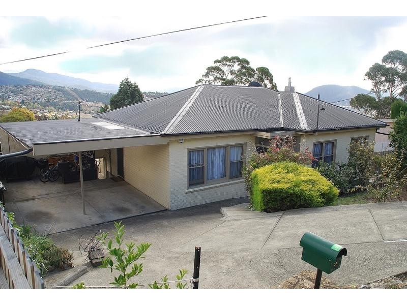 Mount Stuart TAS 7000