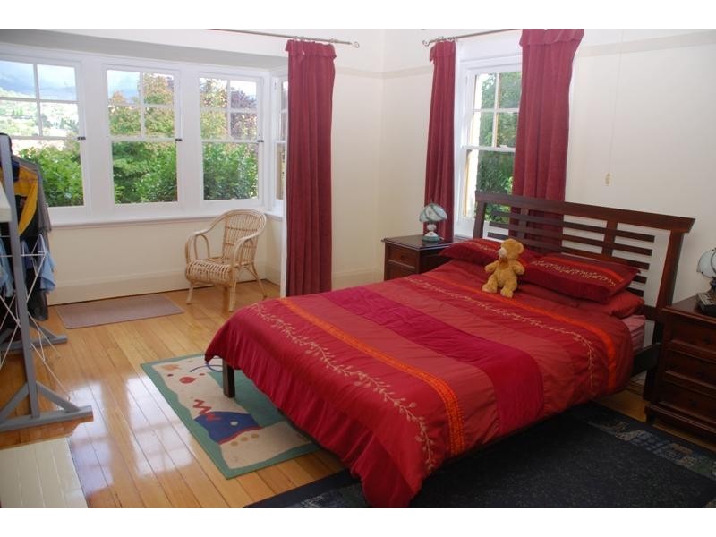 7 Paviour Street, New Town TAS 7008