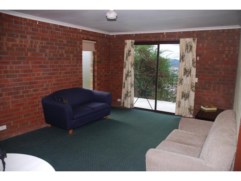 Unit 2/386 Huon Road, South Hobart TAS 7004