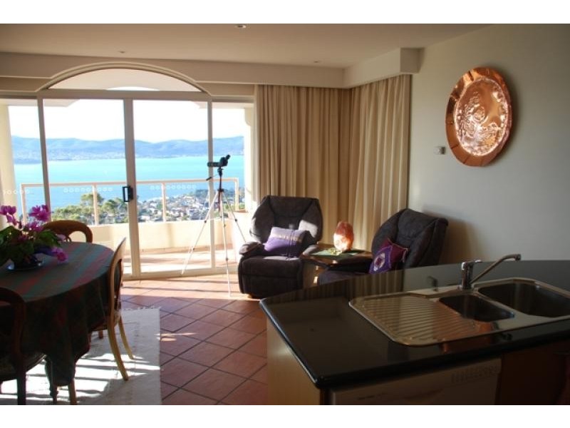 1/22 Marlborough Street, Sandy Bay TAS 7005