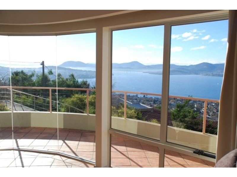 1/22 Marlborough Street, Sandy Bay TAS 7005