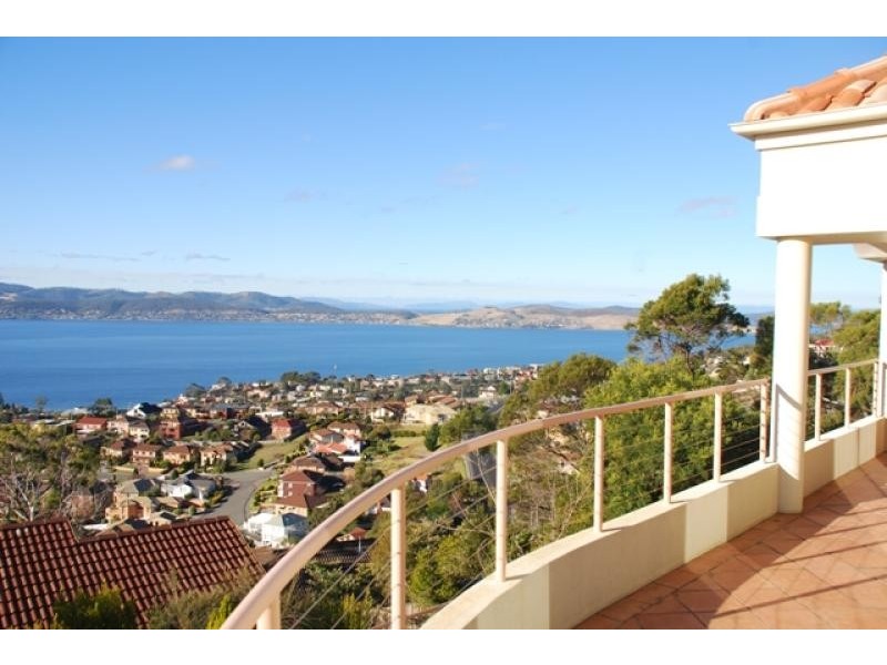1/22 Marlborough Street, Sandy Bay TAS 7005