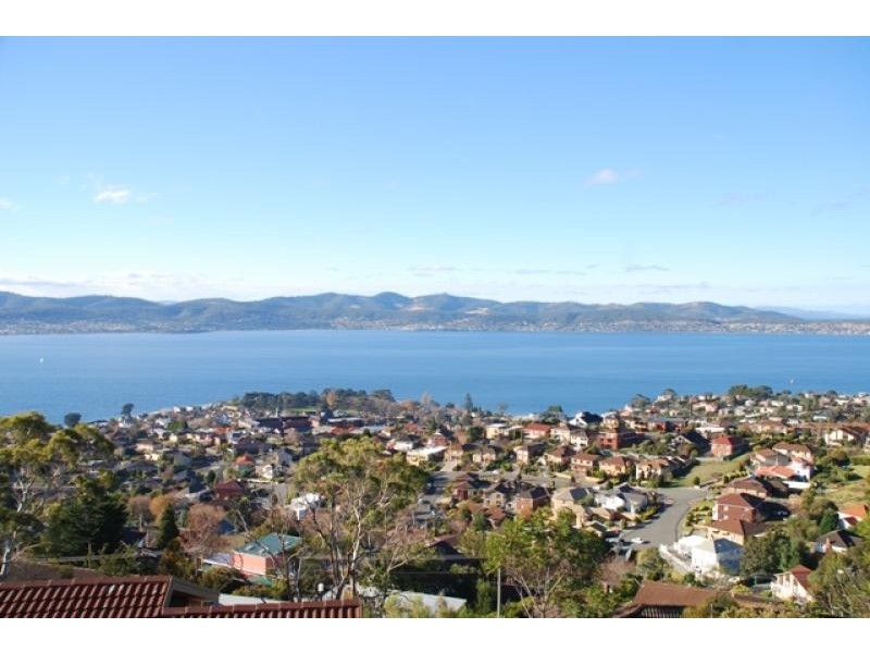 1/22 Marlborough Street, Sandy Bay TAS 7005