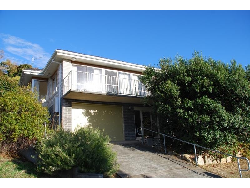 4 Kirval Court, West Hobart TAS 7000