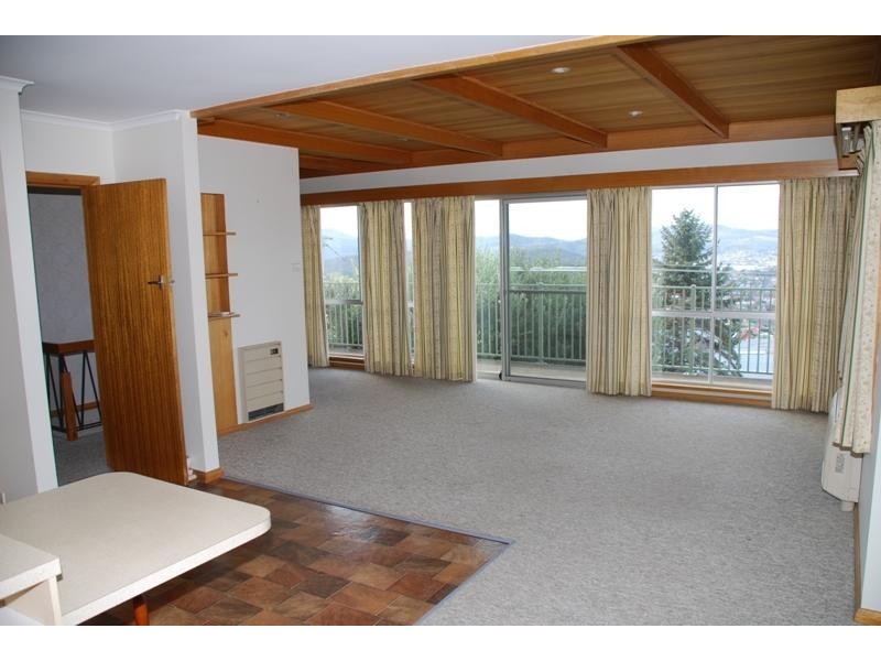 4 Kirval Court, West Hobart TAS 7000