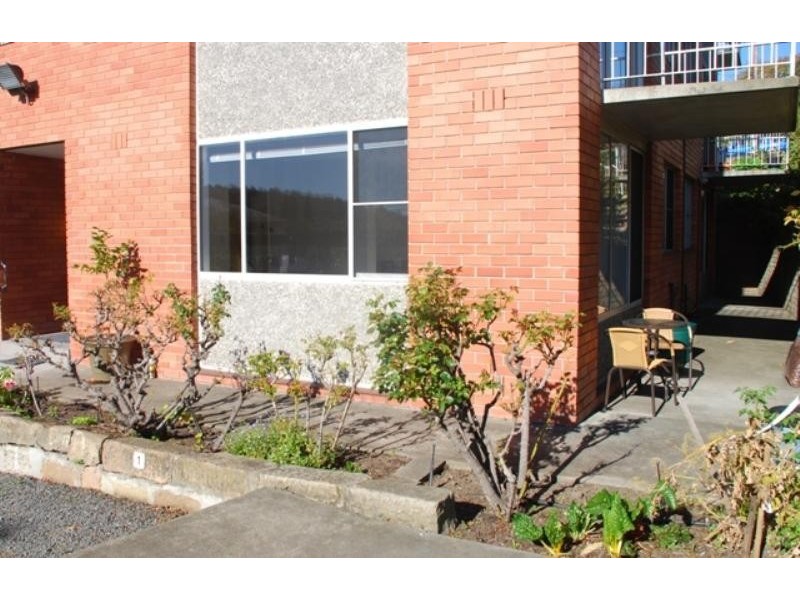 1/5 Augusta Road, New Town TAS 7008