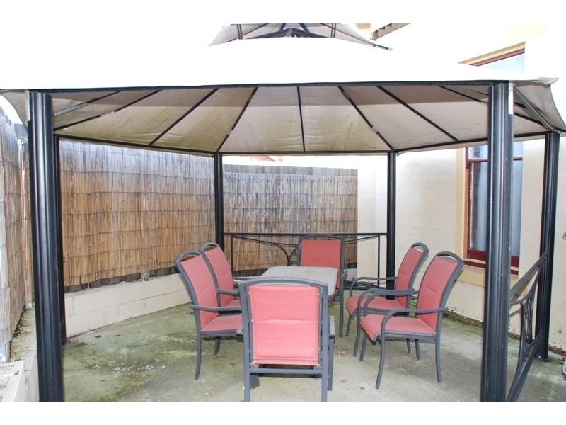 Apartment 3/23 Stoke Street, New Town TAS 7008