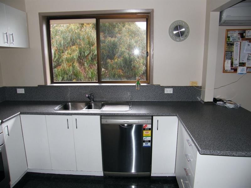 2/8 Daylesford Road, West Moonah TAS 7009