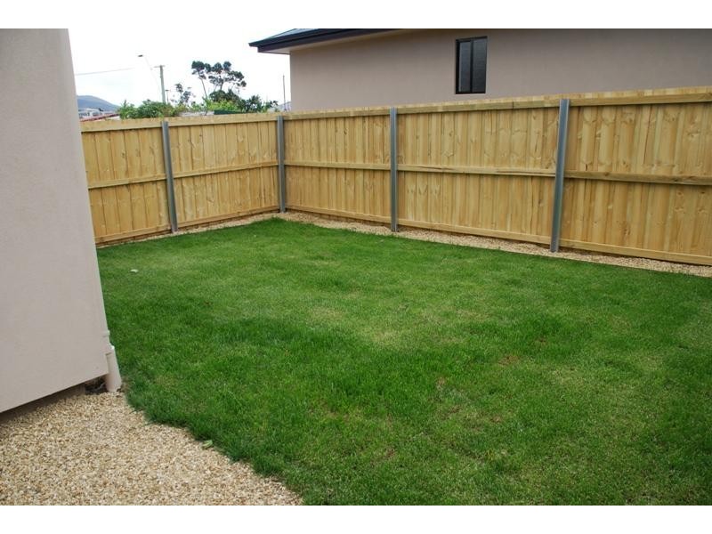 2/29 Barry Street, Glenorchy TAS 7010
