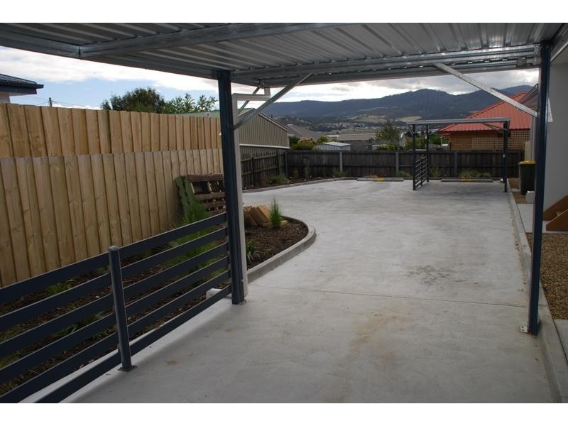Claremont TAS 7011