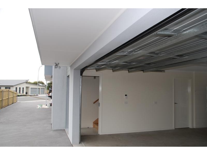 2/20 Northsun Place, Midway Point TAS 7171