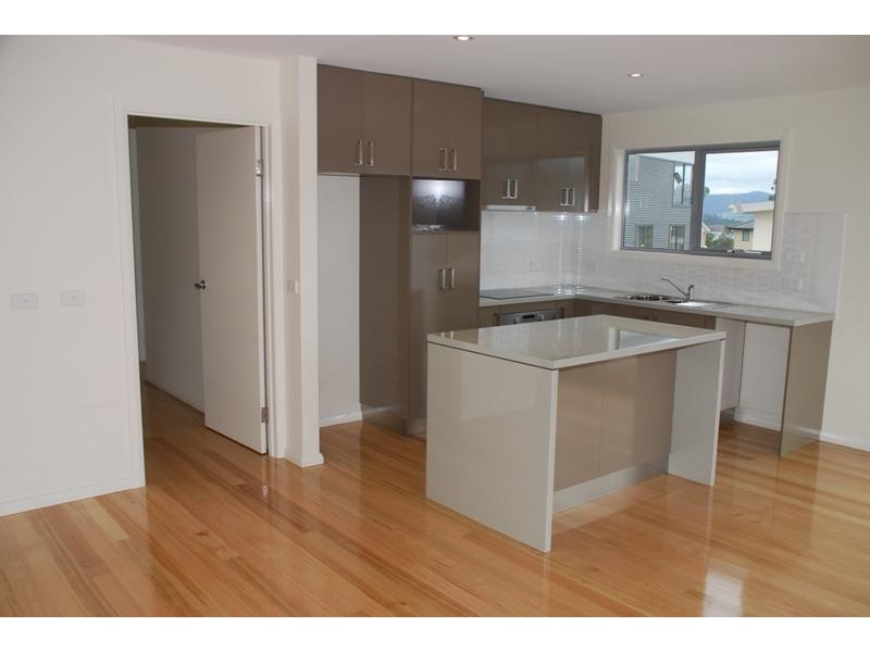 2/20 Northsun Place, Midway Point TAS 7171