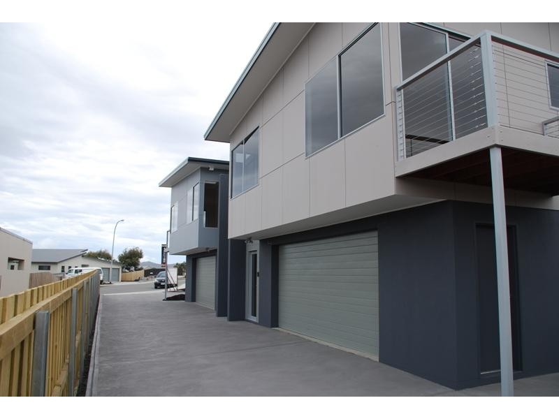 2/20 Northsun Place, Midway Point TAS 7171