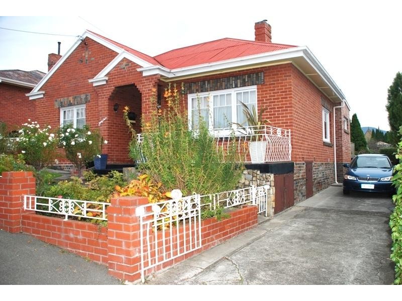 22 Hope Street, New Town TAS 7008