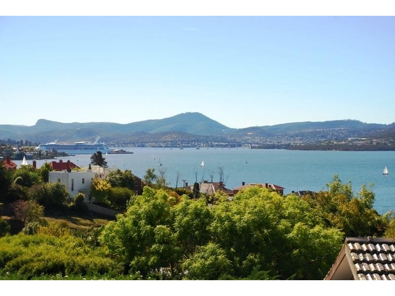 1/13 Cedar Court, Sandy Bay TAS 7005