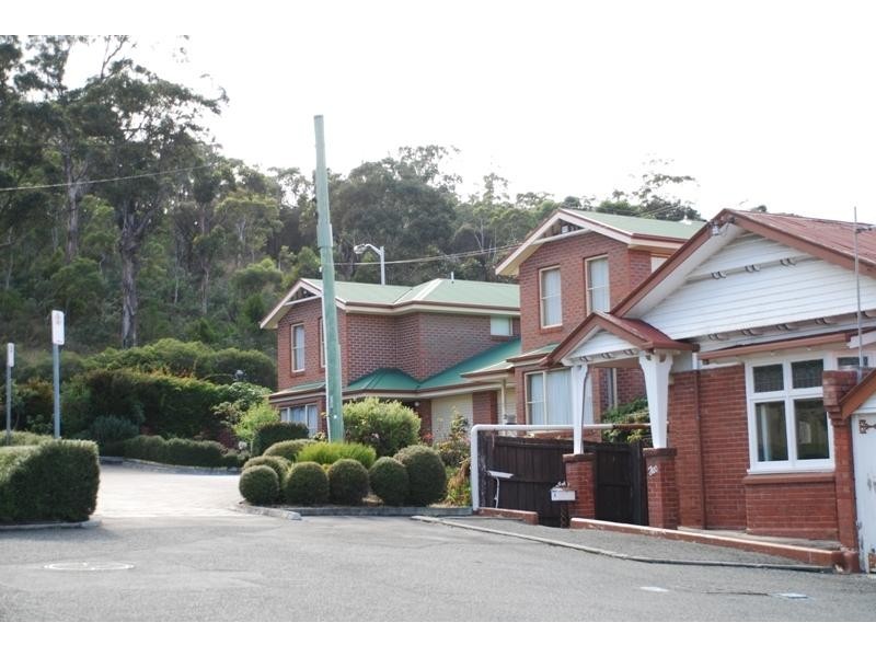2 Newport Street, North Hobart TAS 7000