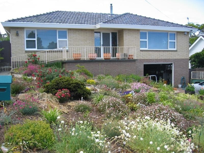 7 Baldwin Place, Lenah Valley TAS 7008