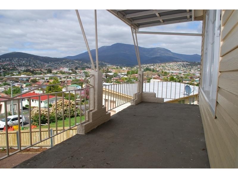 8A Chestnut Avenue, Lutana TAS 7009