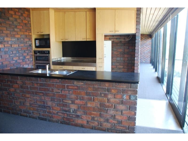 10 Eurella Avenue, Sandy Bay TAS 7005