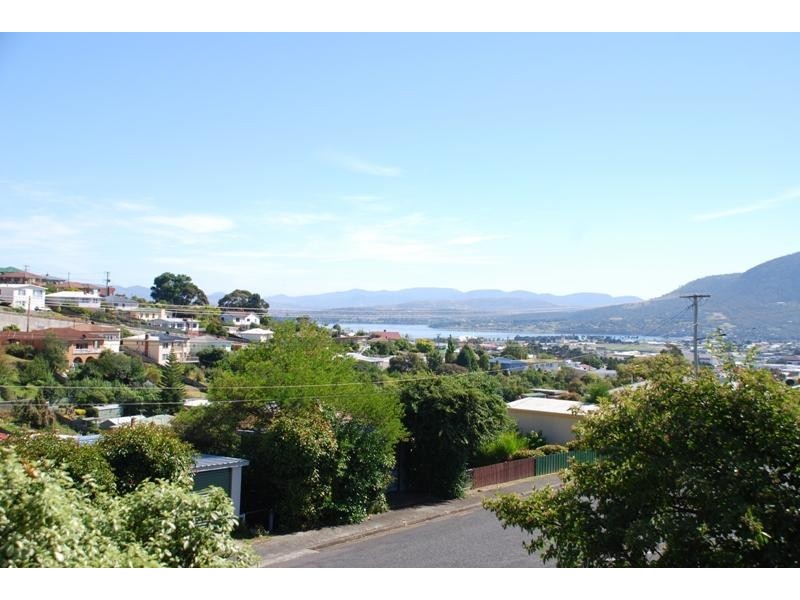 6 Eleventh Avenue, West Moonah TAS 7009