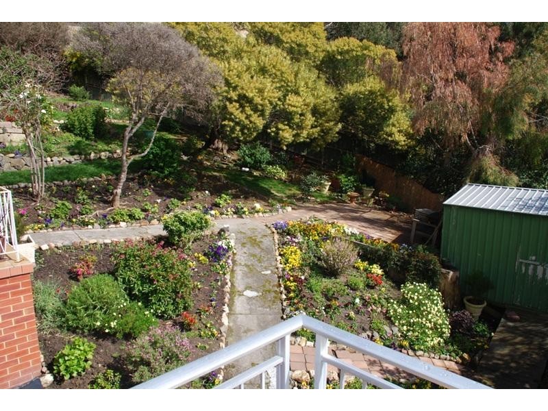 2 Atunga Street, Taroona TAS 7053