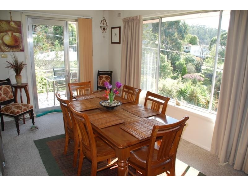 2 Atunga Street, Taroona TAS 7053