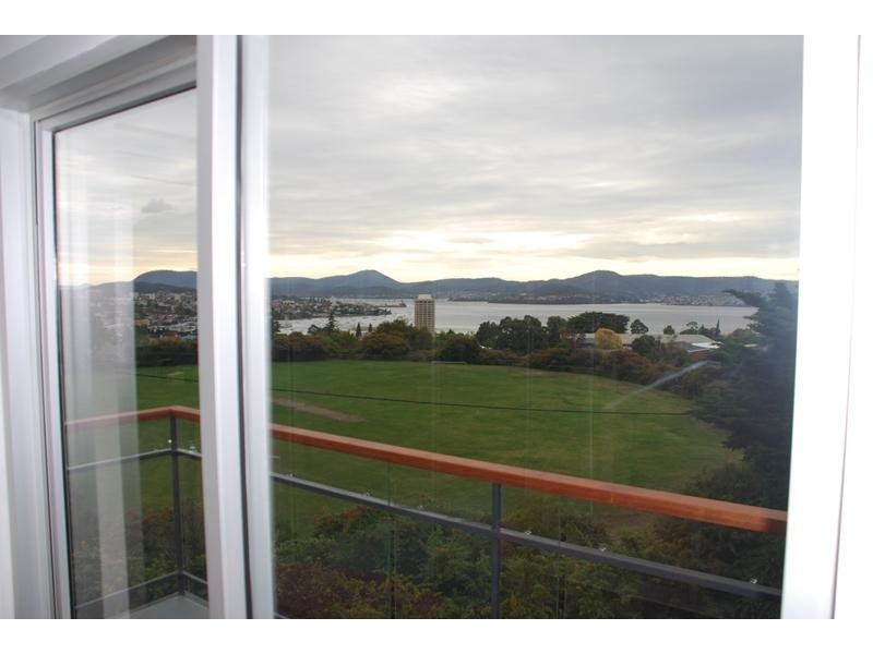 245 Churchill Avenue, Sandy Bay TAS 7005
