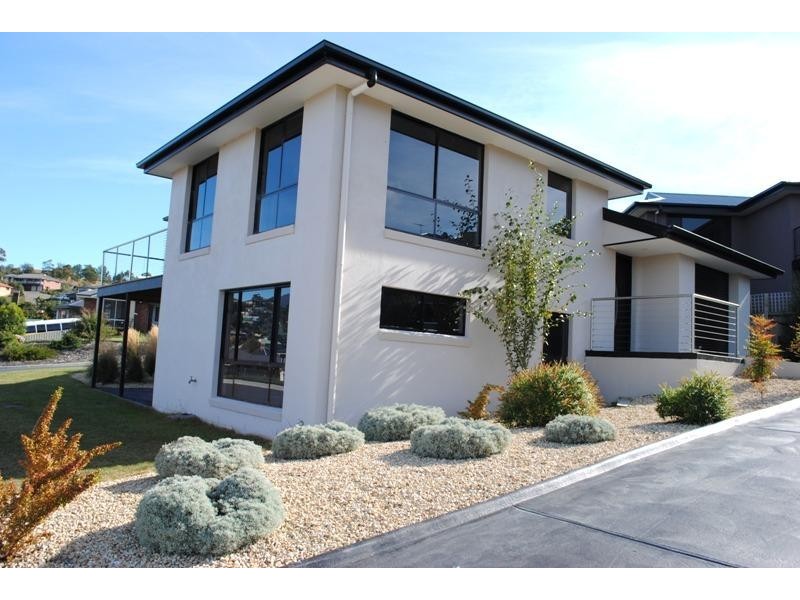 46 Clives Avenue, Old Beach TAS 7017